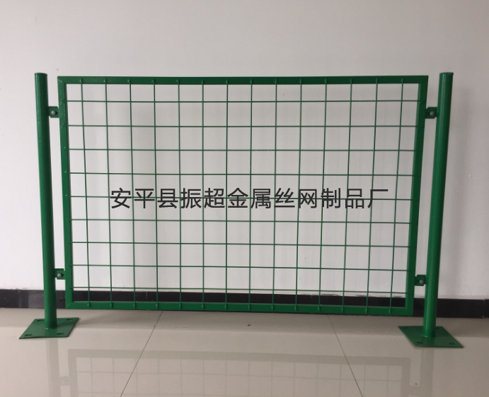 钢丝围网-www.zhenchaowy.com