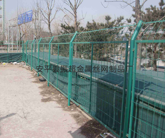 钢丝围网-www.zhenchaowy.com